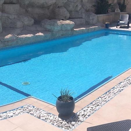 Velver Mansion, Malta - Luxury Villa With Pool Naxxar Extérieur photo
