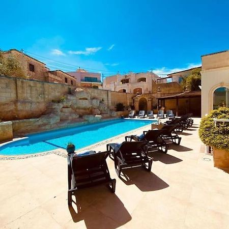 Velver Mansion, Malta - Luxury Villa With Pool Naxxar Extérieur photo