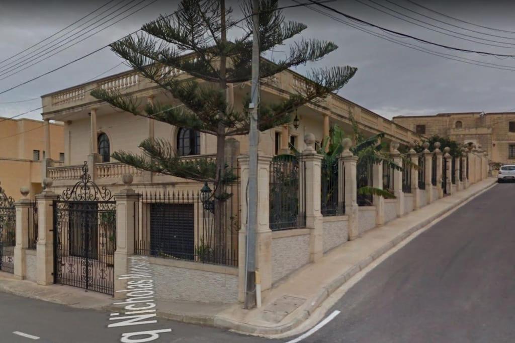 Velver Mansion, Malta - Luxury Villa With Pool Naxxar Extérieur photo